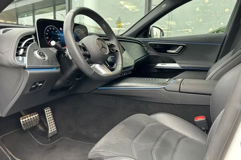 Mercedes-Benz E 220 din 2025 cu 9.750 km - oferta MER176894 - foto 8