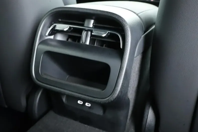 Mercedes-Benz E 220 din 2025 cu 10.702 km - oferta MER176902 - foto 23