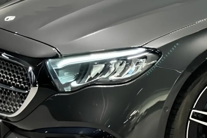 Mercedes-Benz E 220 din 2025 cu 11.175 km - oferta MER176903 - foto 4