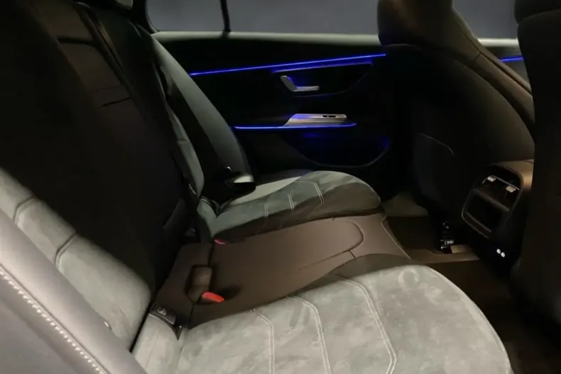 Mercedes-Benz E 220 din 2025 cu 11.175 km - oferta MER176903 - foto 12