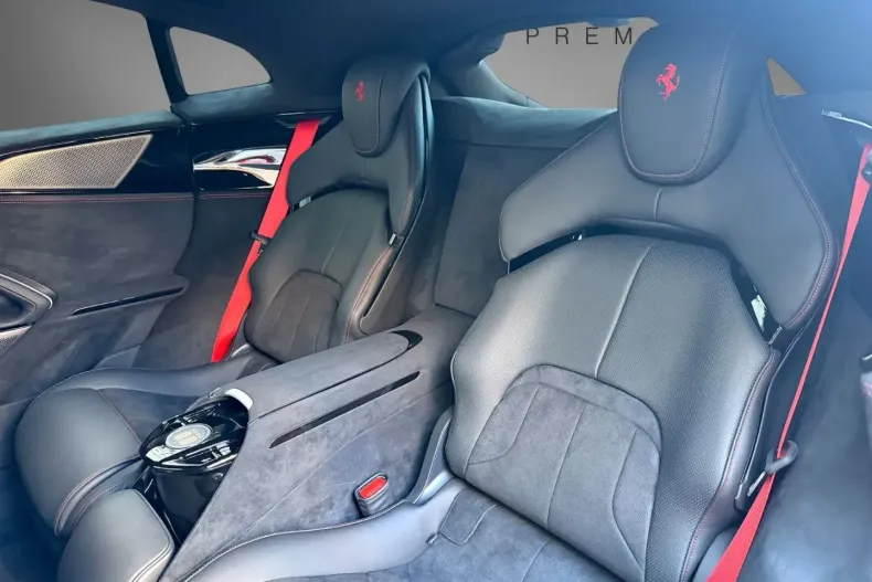 Ferrari Purosangue din 2025 cu 2.300 km - oferta FER176904 - foto 8