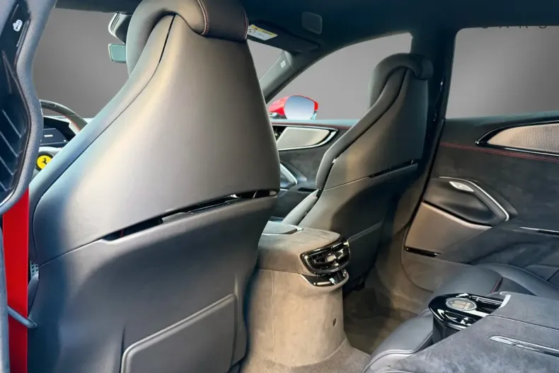 Ferrari Purosangue din 2025 cu 2.300 km - oferta FER176904 - foto 22