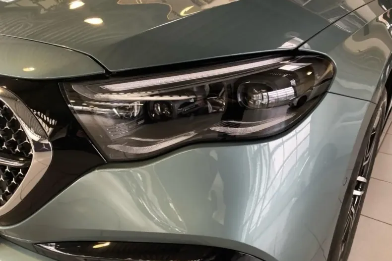 Mercedes-Benz E 300 din 2025 cu 12.237 km - oferta MER176907 - foto 6