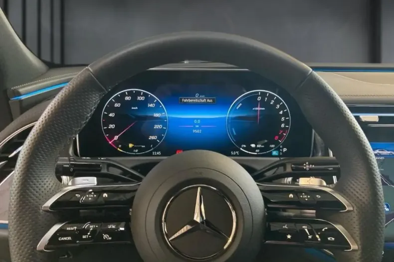 Mercedes-Benz E 300 din 2025 cu 12.237 km - oferta MER176907 - foto 12