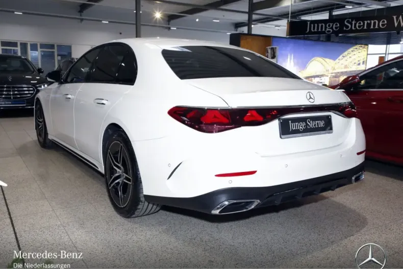 Mercedes-Benz E 200 din 2025 cu 5.762 km - oferta MER176909 - foto 4