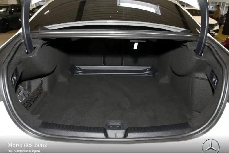 Mercedes-Benz E 200 din 2025 cu 5.762 km - oferta MER176909 - foto 15