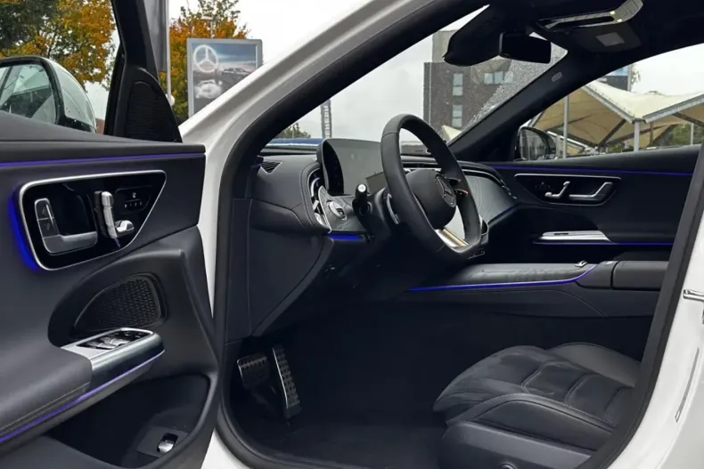 Mercedes-Benz E 200 din 2025 cu 5.128 km - oferta MER176910 - foto 7