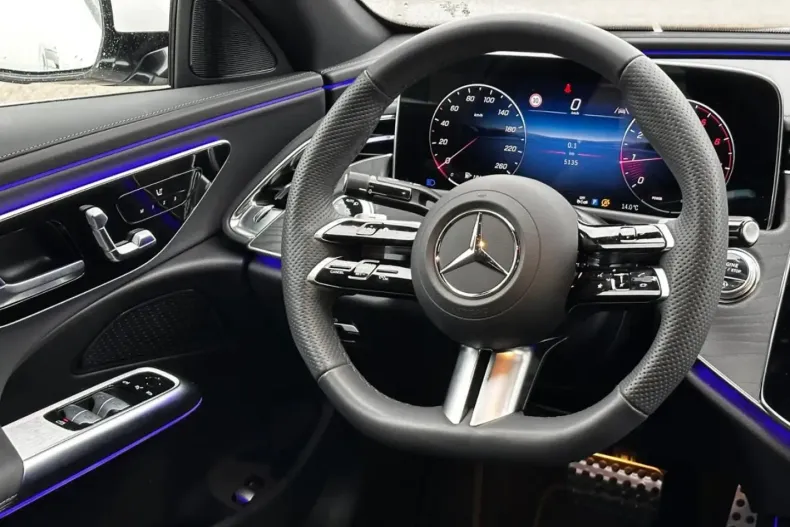 Mercedes-Benz E 200 din 2025 cu 5.128 km - oferta MER176910 - foto 8