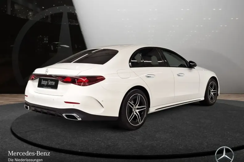 Mercedes-Benz E 200 din 2025 cu 11.015 km - oferta MER176911 - foto 5