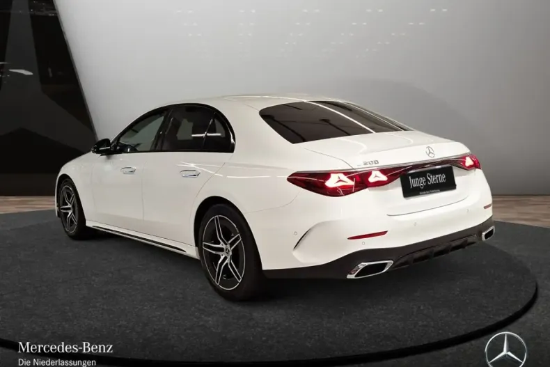 Mercedes-Benz E 200 din 2025 cu 11.015 km - oferta MER176911 - foto 7