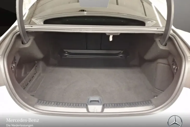 Mercedes-Benz E 200 din 2025 cu 11.015 km - oferta MER176911 - foto 15