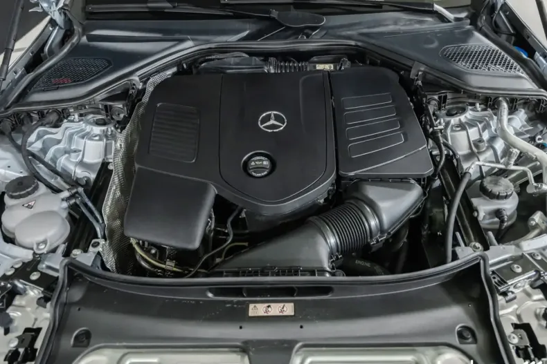 Mercedes-Benz E 200 din 2025 cu 5.000 km - oferta MER176912 - foto 7