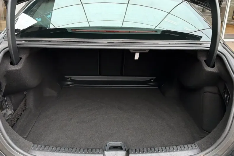 Mercedes-Benz E 200 din 2025 cu 15.580 km - oferta MER176913 - foto 12