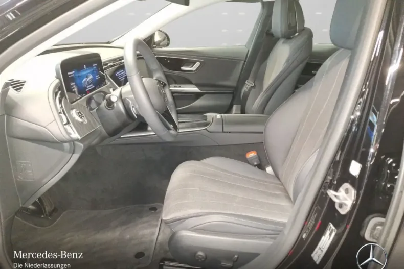 Mercedes-Benz E 200 din 2025 cu 6.705 km - oferta MER176917 - foto 8