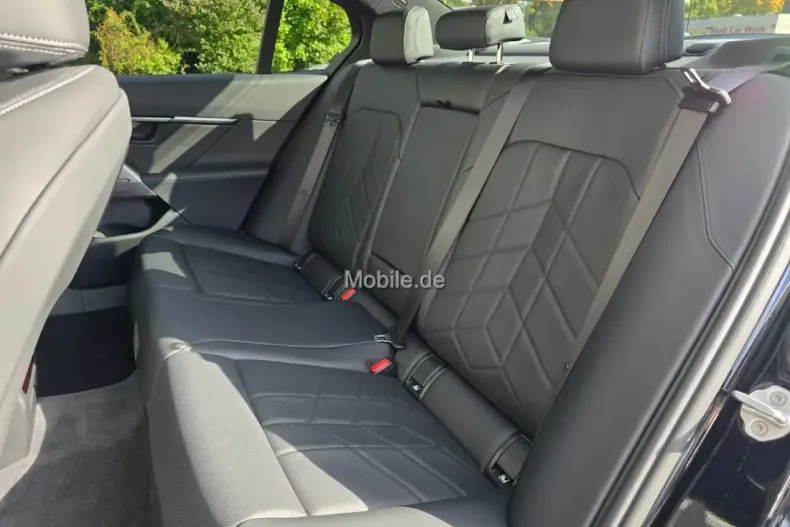 BMW 520 din 2025 cu 26.399 km - oferta BMW176919 - foto 26