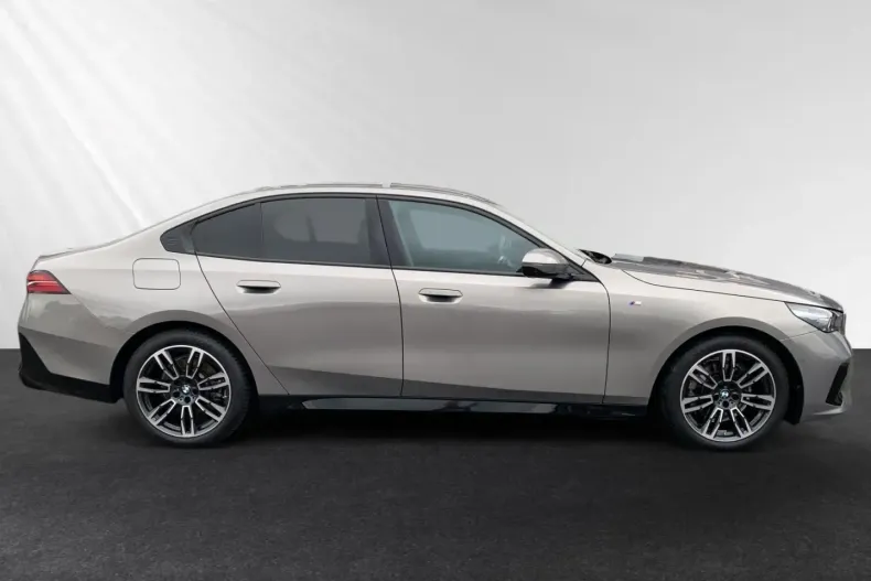 BMW 520 din 2025 cu 24.673 km - oferta BMW176920 - foto 2