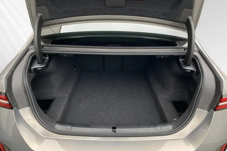 BMW 520 din 2025 cu 24.673 km - oferta BMW176920 - foto 12