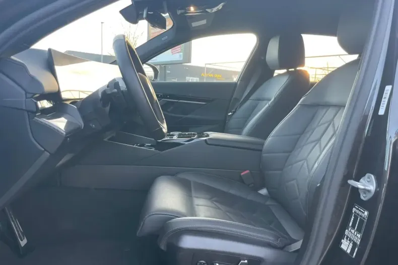 BMW 520 din 2025 cu 24.300 km - oferta BMW176923 - foto 13