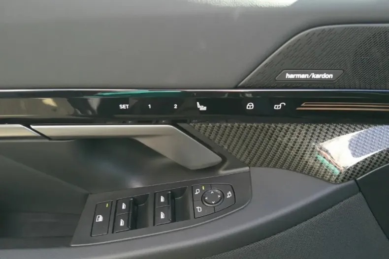 BMW 520 din 2025 cu 24.800 km - oferta BMW176924 - foto 11