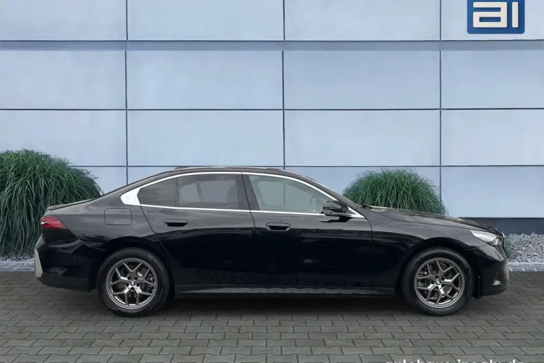 BMW 520 din 2025 cu 27.938 km - oferta BMW176930 - foto 3