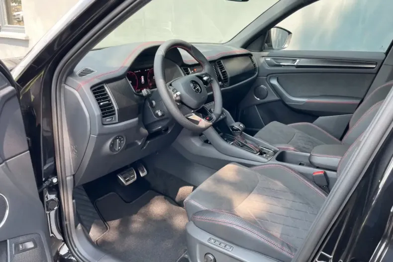 Skoda Kodiaq din 2023 cu 12.500 km - oferta SKO176936 - foto 6