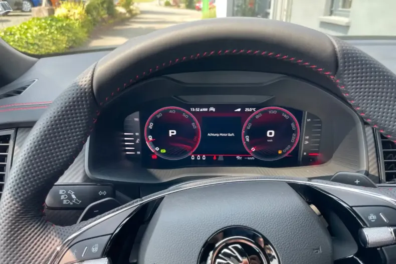 Skoda Kodiaq din 2023 cu 12.500 km - oferta SKO176936 - foto 8