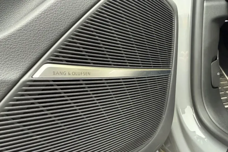 Audi RSQ8 din 2023 cu 32.000 km - oferta AUD176940 - foto 16