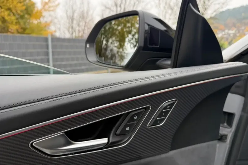 Audi RSQ8 din 2023 cu 32.000 km - oferta AUD176940 - foto 17