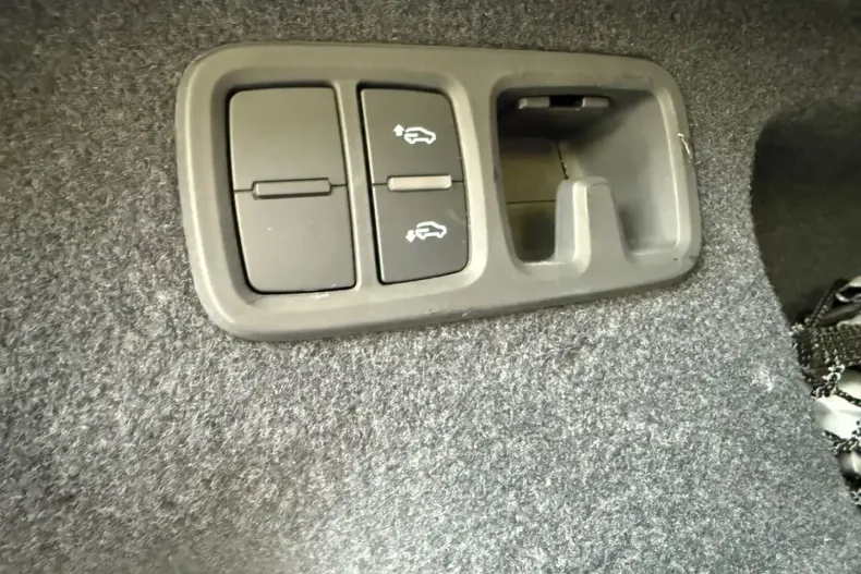 Audi RSQ8 din 2023 cu 32.000 km - oferta AUD176940 - foto 19