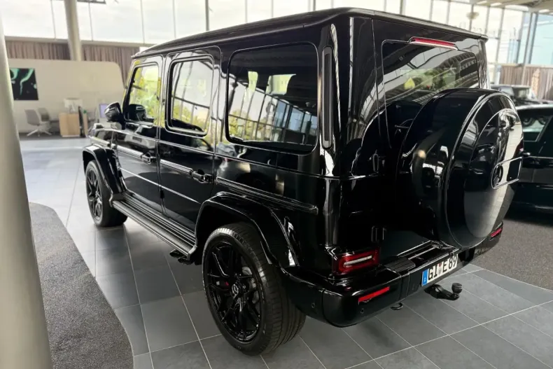 Mercedes-Benz G 63 AMG din 2025 cu 5.200 km - oferta MER176942 - foto 4