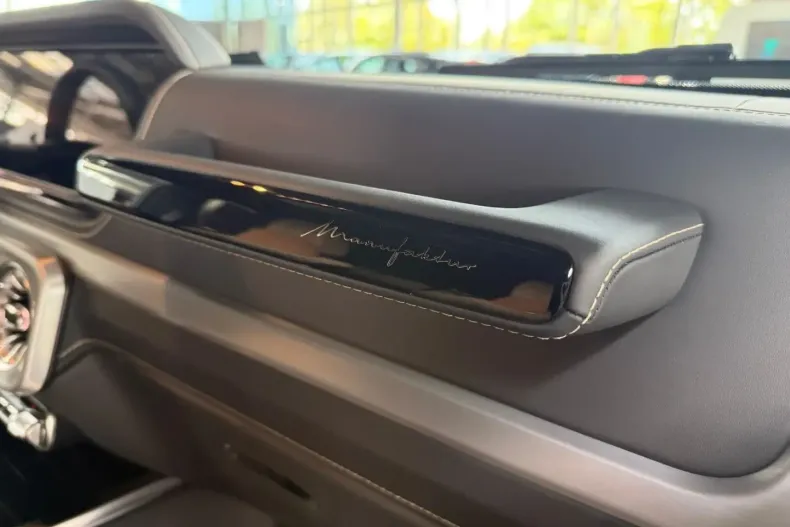 Mercedes-Benz G 63 AMG din 2025 cu 5.200 km - oferta MER176942 - foto 24