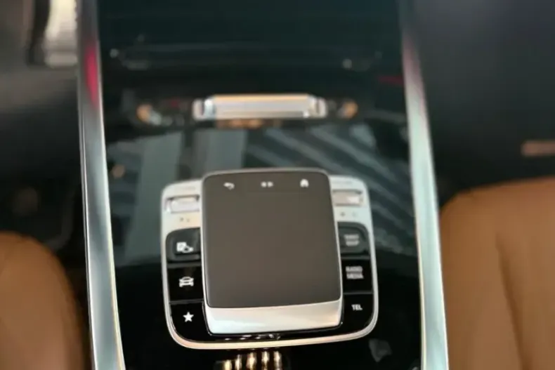 Mercedes-Benz G 63 AMG din 2025 cu 5.200 km - oferta MER176942 - foto 38