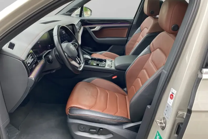 Volkswagen Touareg din 2021 cu 57.360 km - oferta VOL176946 - foto 8