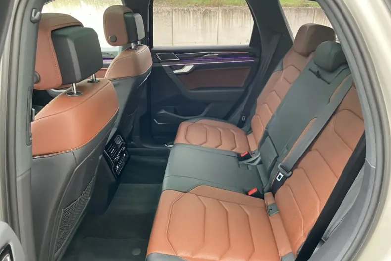 Volkswagen Touareg din 2021 cu 57.360 km - oferta VOL176946 - foto 24