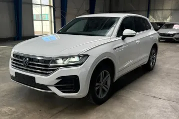 Volkswagen Touareg din 2021 - oferta VOL176947