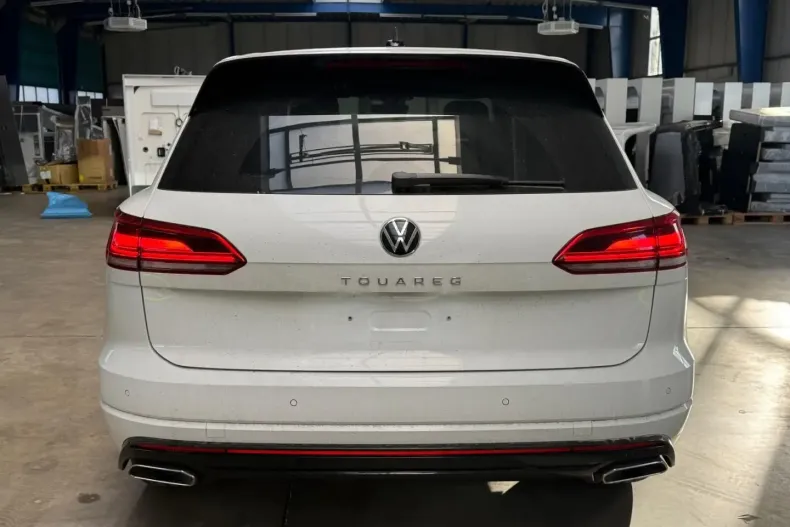 Volkswagen Touareg din 2021 cu 68.790 km - oferta VOL176947 - foto 5