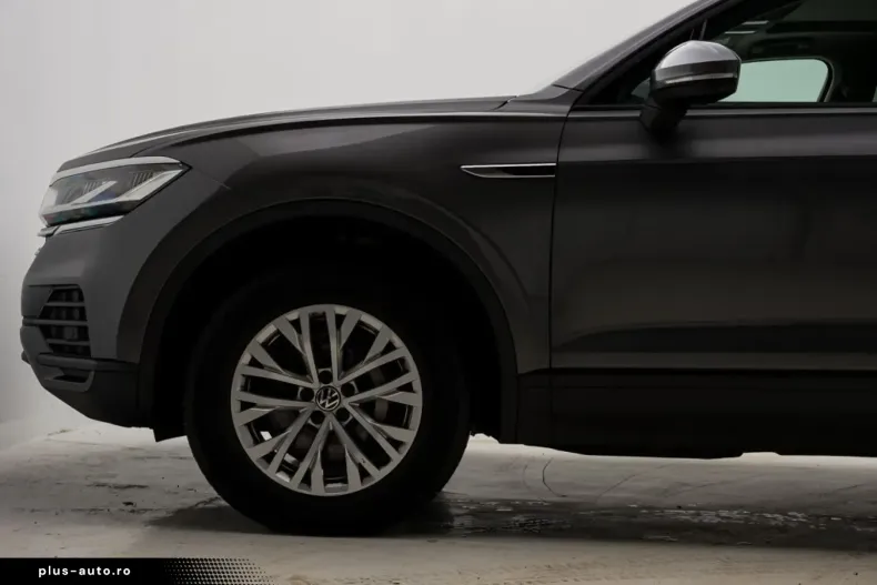 Volkswagen Touareg din 2021 cu 58.556 km - oferta VOL176949 - foto 7