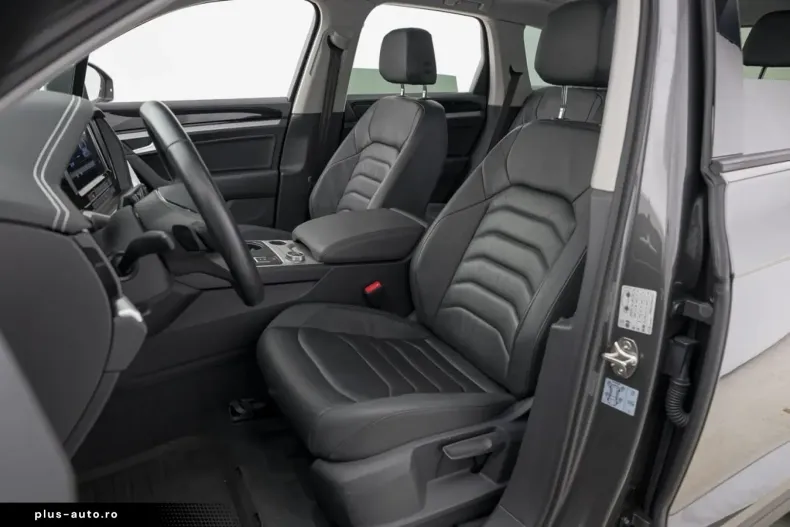 Volkswagen Touareg din 2021 cu 58.556 km - oferta VOL176949 - foto 8