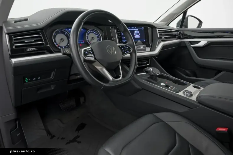 Volkswagen Touareg din 2021 cu 58.556 km - oferta VOL176949 - foto 9