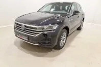 Volkswagen Touareg din 2021 cu 56.750 km - oferta VOL176952 - foto 1