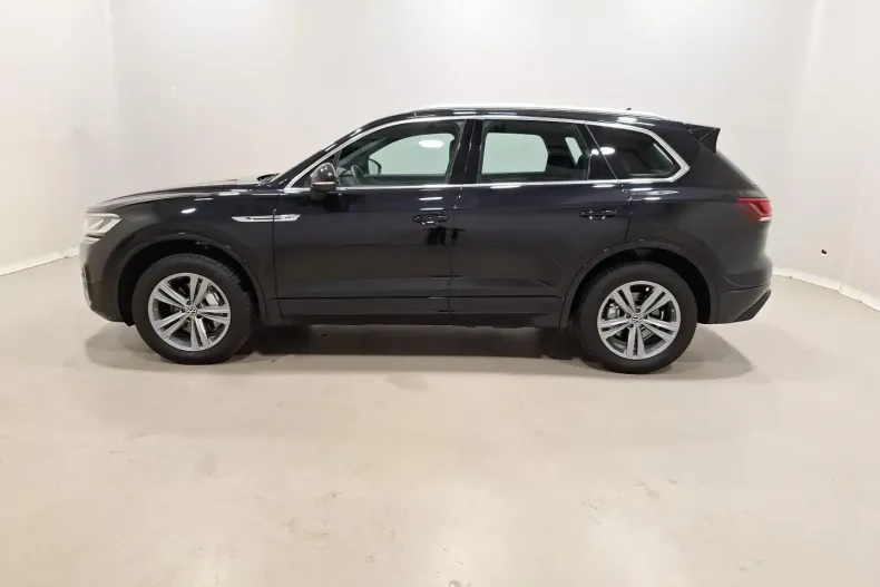 Volkswagen Touareg din 2021 cu 56.750 km - oferta VOL176952 - foto 4