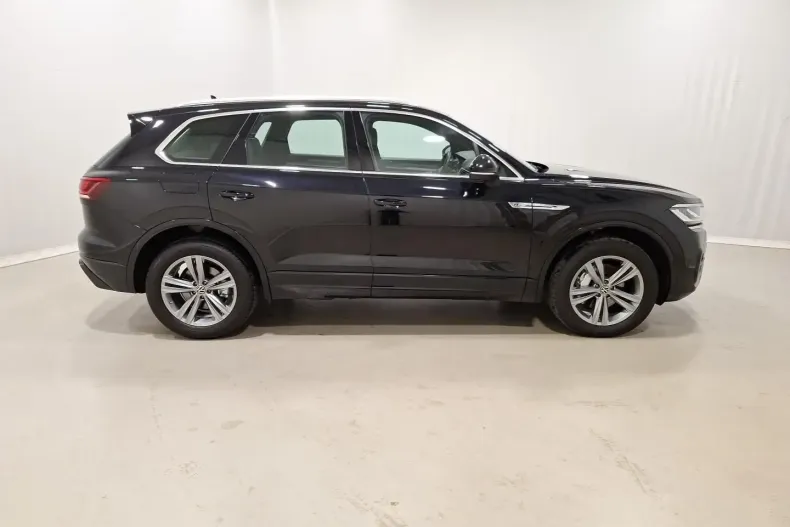 Volkswagen Touareg din 2021 cu 56.750 km - oferta VOL176952 - foto 5