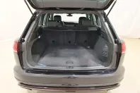 Volkswagen Touareg din 2021 cu 56.750 km - oferta VOL176952 - foto 13