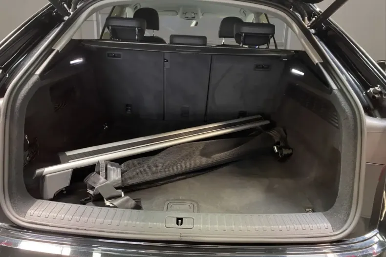 Audi Q8 din 2022 cu 85.543 km - oferta AUD176964 - foto 16