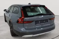 Volvo V90 Cross Country din 2021 cu 68.312 km - oferta VOL176968 - foto 2