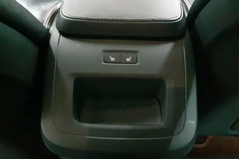 Volvo V90 Cross Country din 2021 cu 68.312 km - oferta VOL176968 - foto 9