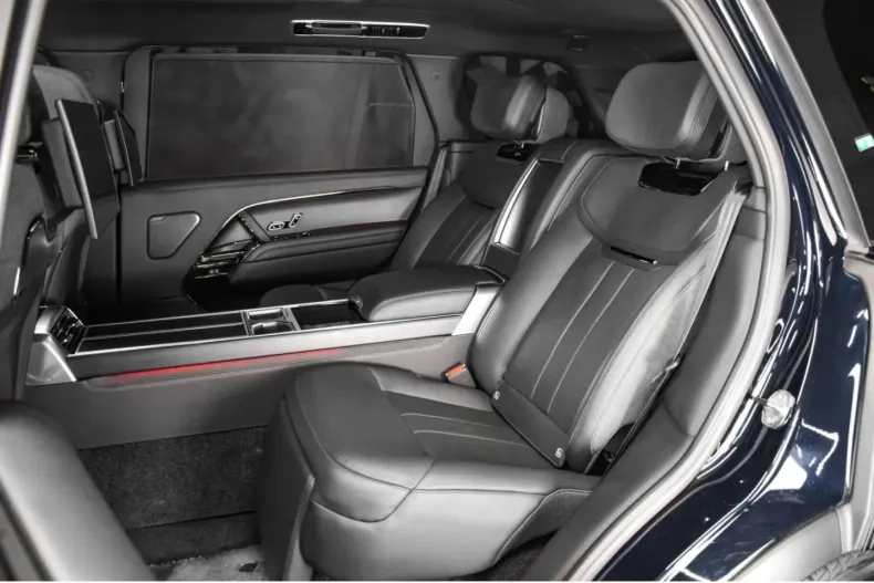 Land Rover Range Rover din 2023 cu 31.790 km - oferta LAN176971 - foto 10