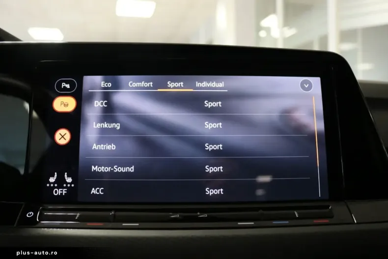 Volkswagen Golf din 2023 cu 30.906 km - oferta VOL176973 - foto 21