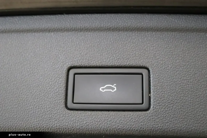 Volkswagen Touareg din 2023 cu 67.338 km - oferta VOL176975 - foto 8