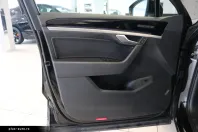 Volkswagen Touareg din 2023 cu 67.338 km - oferta VOL176975 - foto 13